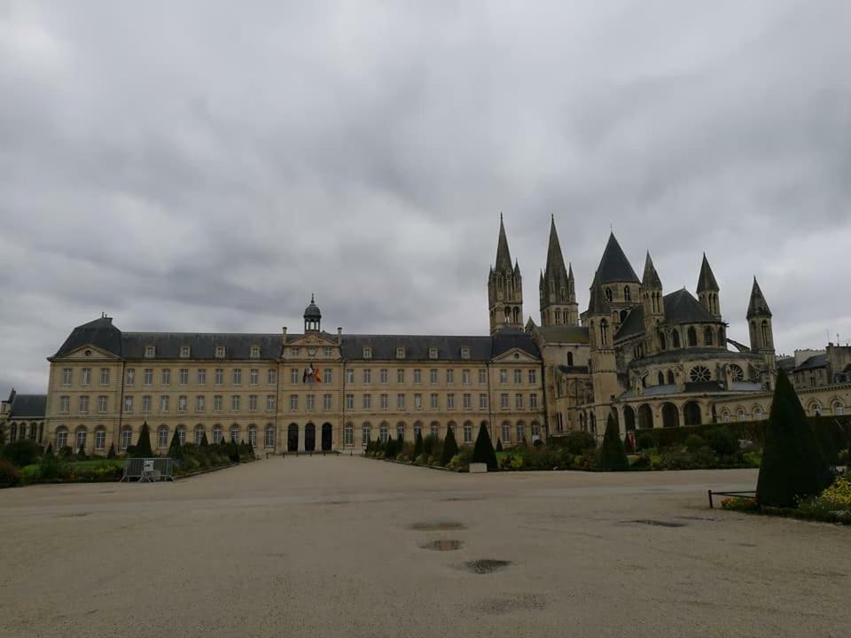 Fasthotel Caen Memorial Exteriör bild